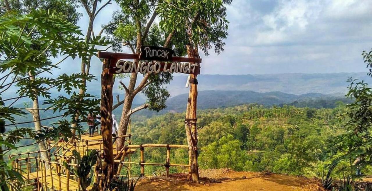 Seribu Batu Songgo Langit Resort & Camp Bantul Luaran gambar